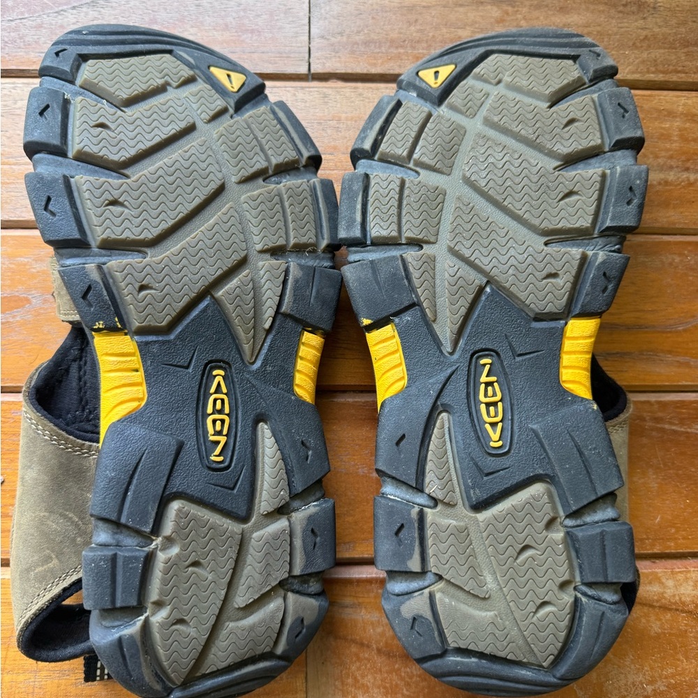 KEEN Sarasota Sport Sandals Womens Size 9 In Brown Leather, Waterproof - Picture 2 of 5